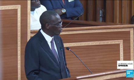 Sénégal : le Premier ministre Lô annonce un « ajustement structurel »
