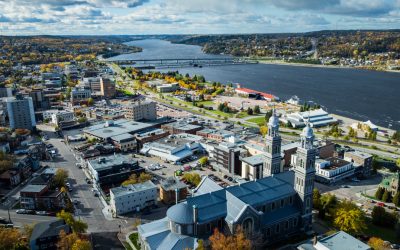 Le pouls du Québec | Pluie de milliards sur le Saguenay… malgré Trump