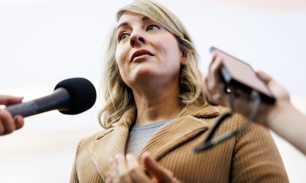 Mélanie Joly veut faire construire un laminoir d’aluminium au Canada