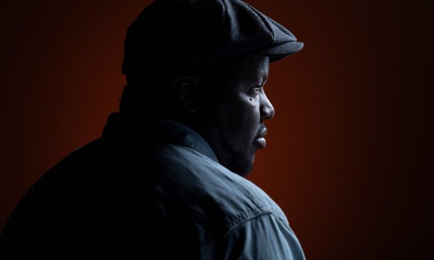 C’était ça ou mourir | Thélyson Orélien, l’homme qui aimait trop les mots