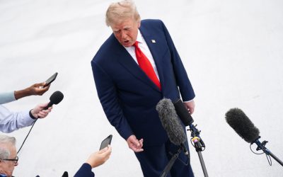 Il est temps pour l’Ukraine d’avoir un nouveau président, affirme Trump