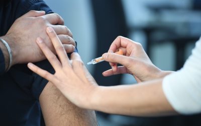 Grippe et COVID-19 | Environ 100 000 rendez-vous pris pour la vaccination
