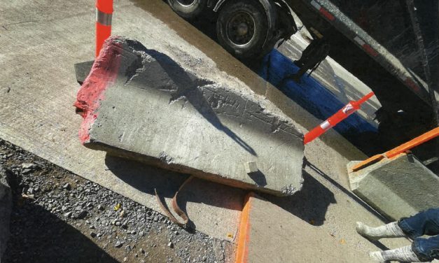 Chantier de la ligne bleue | Une glissière de béton s’est effondrée sur la jambe d’un travailleur