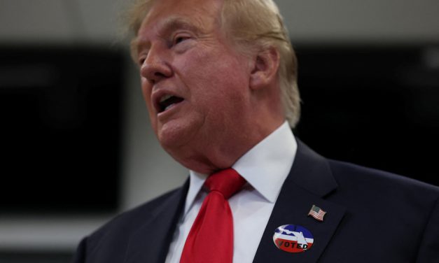 Élections de mi-mandat | Trump vote par anticipation, Obama fait campagne pour les démocrates