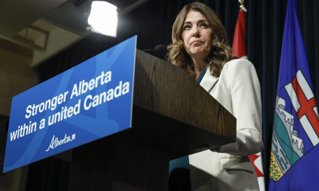 Le fil politique | Une autre chaise vide à la rencontre des premiers ministres