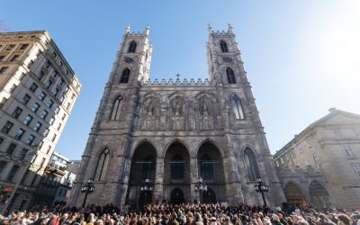 Après 10 ans de travaux | La basilique Notre-Dame de Montréal dévoile enfin sa façade rénovée