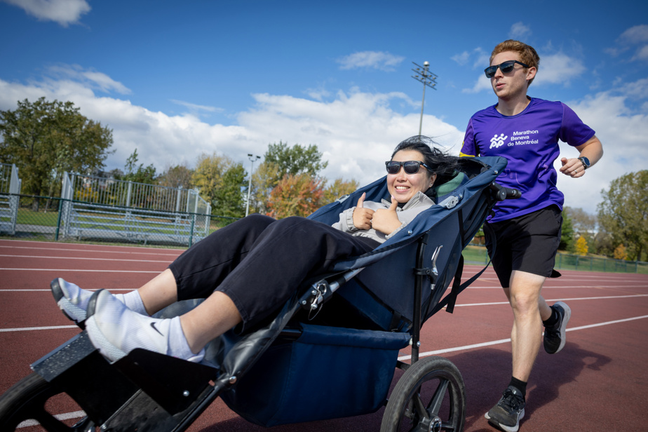 Même avec la SLA | Elle participera au marathon de Montréal dans un fauteuil roulant poussé par son mari