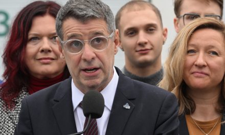 Parti conservateur du Québec | Duhaime veut que son caucus « évite les distractions »