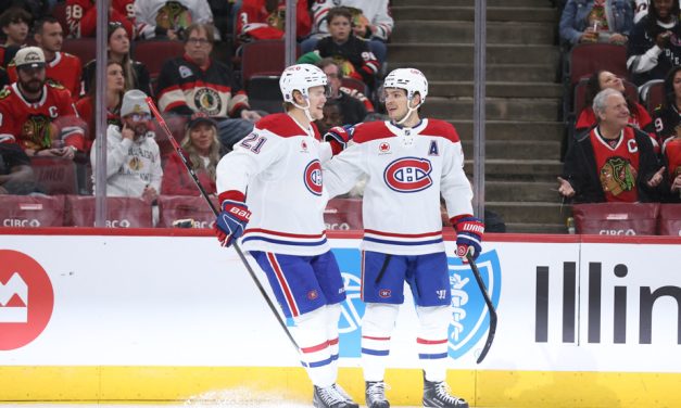 Canadien 4 – Blackhawks 1 | Jake Evans inscrit deux buts dans une victoire du Tricolore