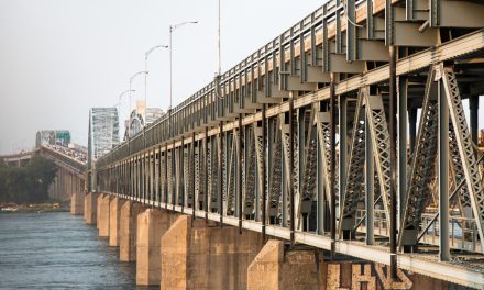À la suite d’une inspection | Une voie fermée sur le pont Honoré-Mercier