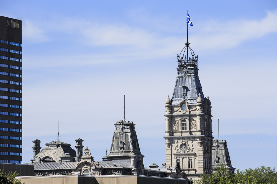 Le fil politique | La CAQ demande d'avoir accès à l'Assemblée nationale