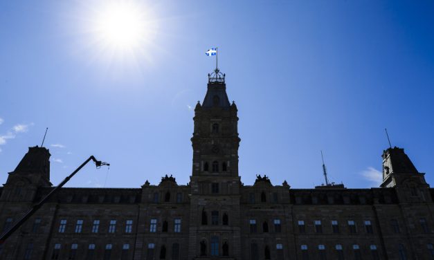 Rétablissement du serment du roi | La cause d’un avocat entendue à la Cour supérieure du Québec