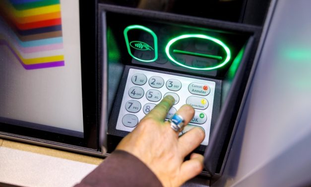 Frais bancaires | Le manque de transparence des banques vous coûte cher