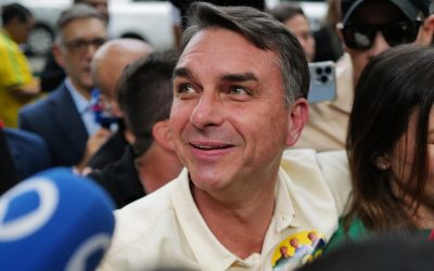 Présidentielle au Brésil | Flavio Bolsonaro largement devant Lula au premier tour