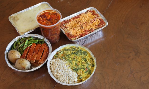 Traiteur, prêt-à-manger, épicerie… | Combien ça coûte, sous-traiter ses soupers ?