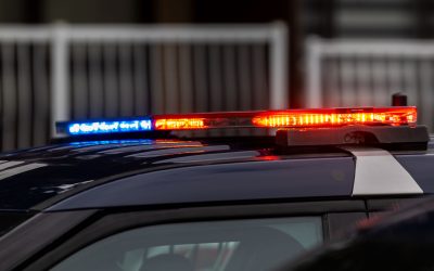Saint-Henri | Un véhicule en fuite s’encastre dans un dépanneur