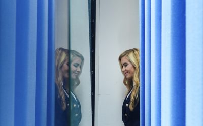 Le CV de la nouvelle porte-parole de la Maison-Blanche remis en question